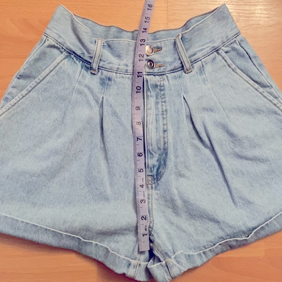 Forever 21 High Rise Jean Shorts - Picture 5 of 6